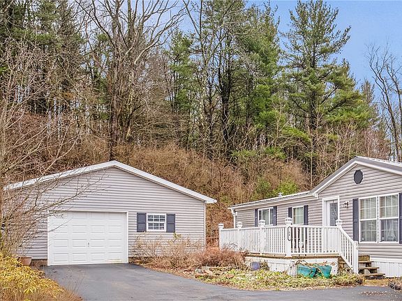 3rd image of 64 High View Dr