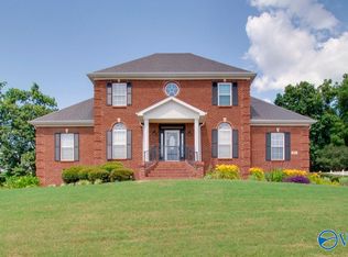 150 Rainbow Glen Cir, Madison, AL 35758