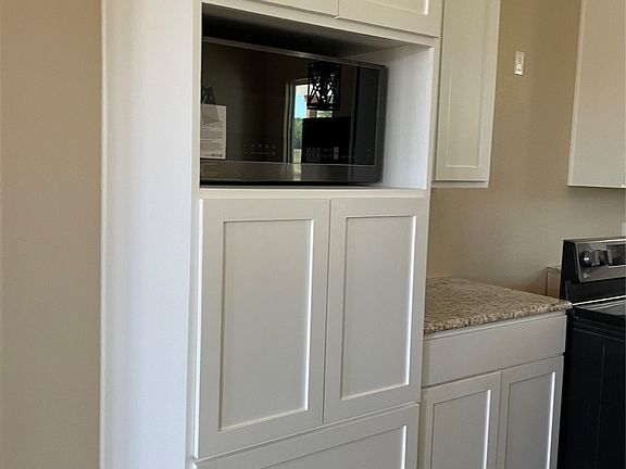 5th image of 26 Diamondhead Dr