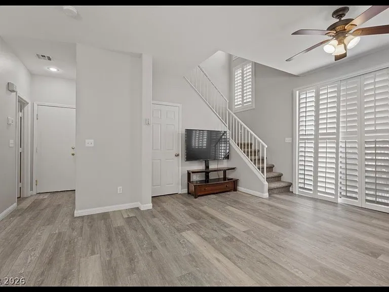 2607 Heathrow St — Photo 5