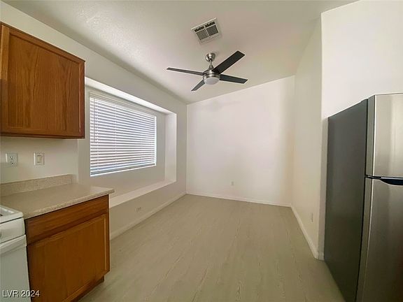 5th image of 5541 Colorado Breeze Way