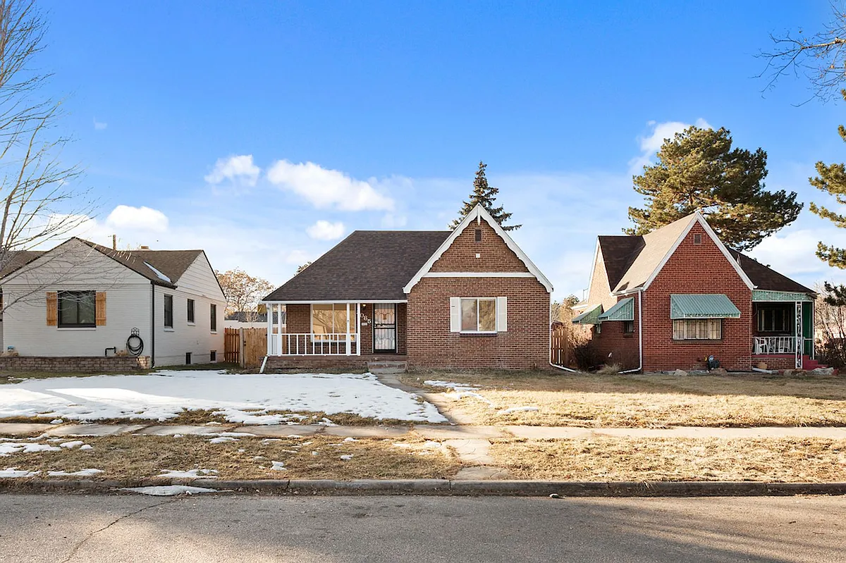 Building Photo - 3085 N Clermont St