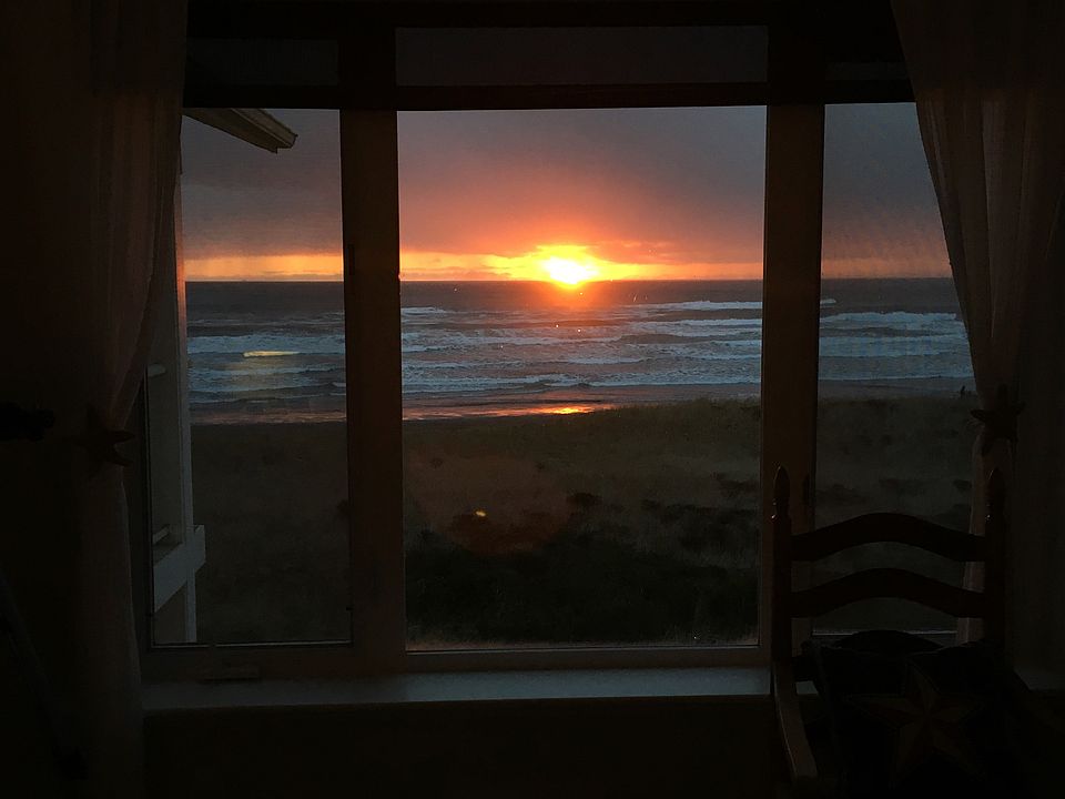 2nd image of 1600 Ocean Ave #134