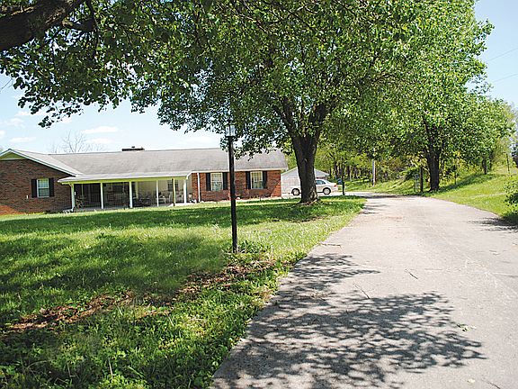2nd image of 1918 N Charles Seivers Blvd