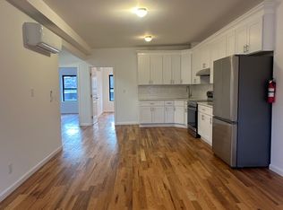 1256 Bay St, Staten Island, NY 10305