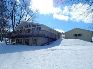 58795 Edgewood Dr, Three Rivers, MI 49093