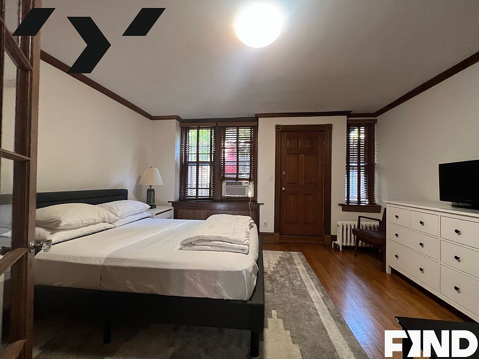 1st image of 30 W 105th St APT 1