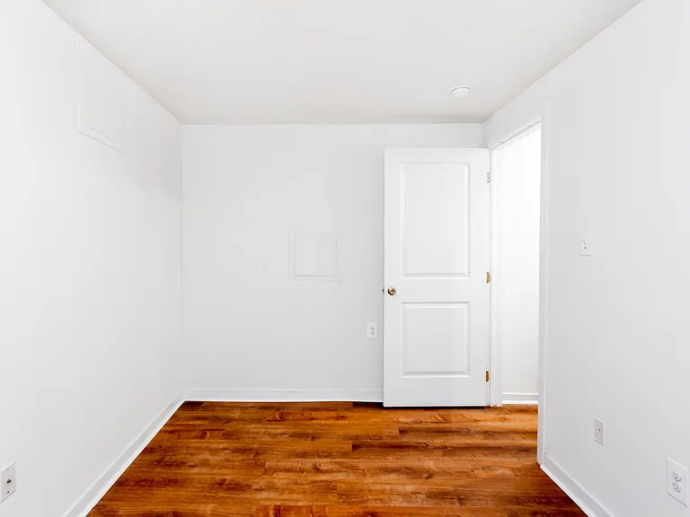 1520 Bainbridge St #A — Photo 14