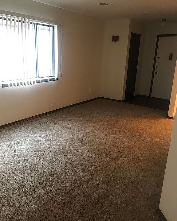 1st image of 1500 E 10th Village East Condominium #E4
