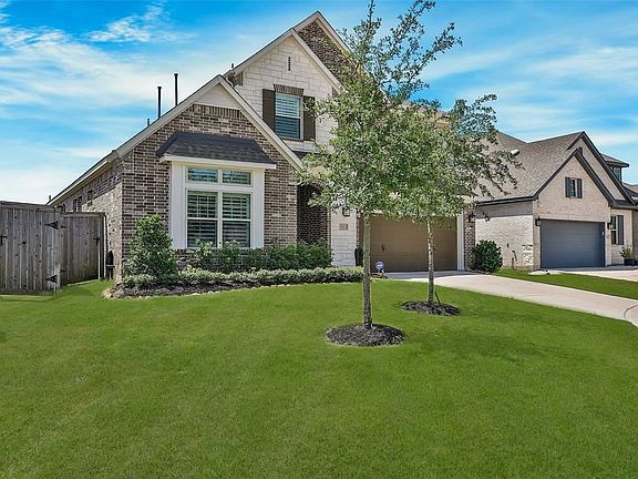 3rd image of 9423 Stablewood Lakes Ln
