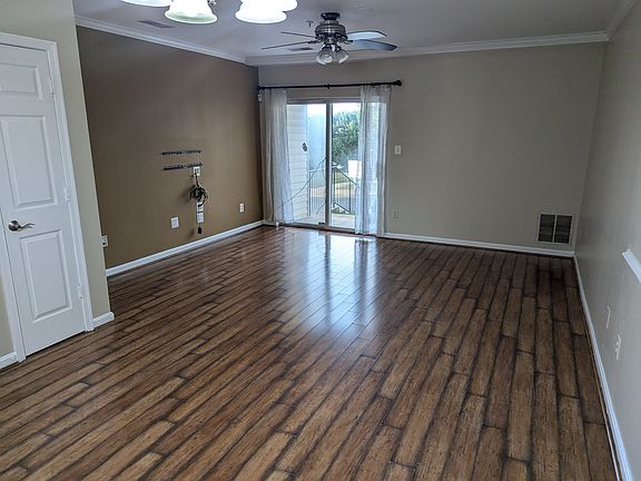 Dining & Living Room 1