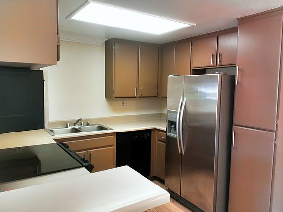4th image of 201 Woodland Pkwy Unit 150