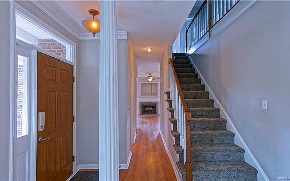 3rd image of 121 Claremont Way