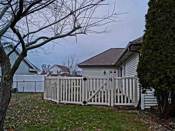 4th image of 117 Woodloch Forest Dr