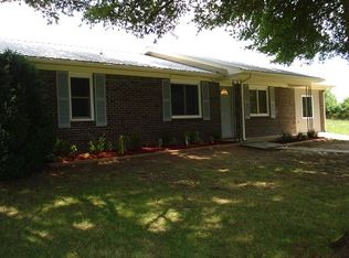 96 Mountain Dale Cir, Section, AL 35771