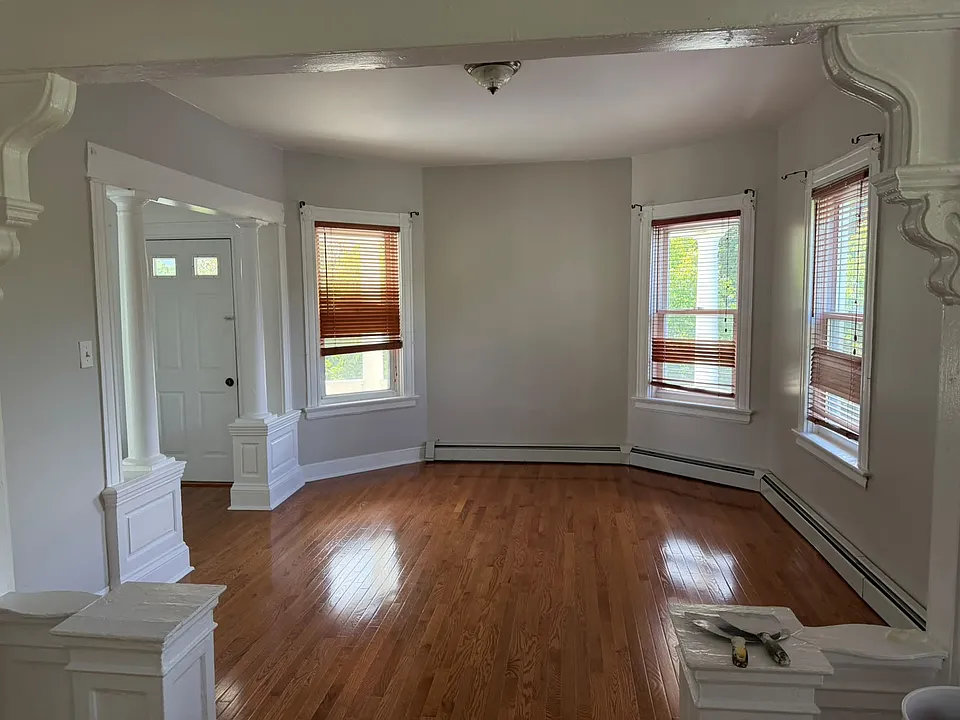 74 Sycamore St #3