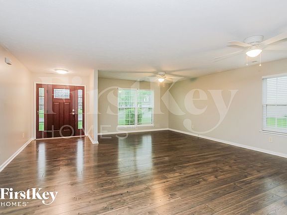 3rd image of 2145 Russet Ct