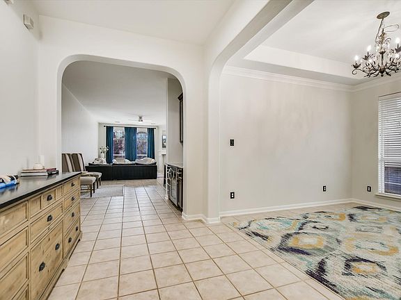 3rd image of 3918 Canyon Glen Cir