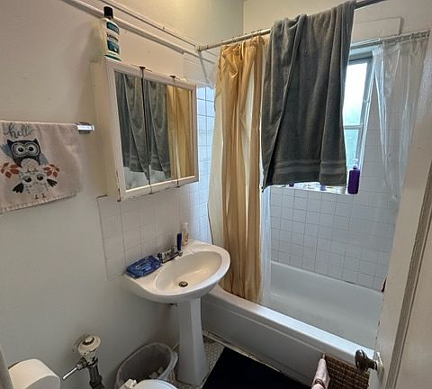 5th image of 6651 N Newgard Ave APT 1N