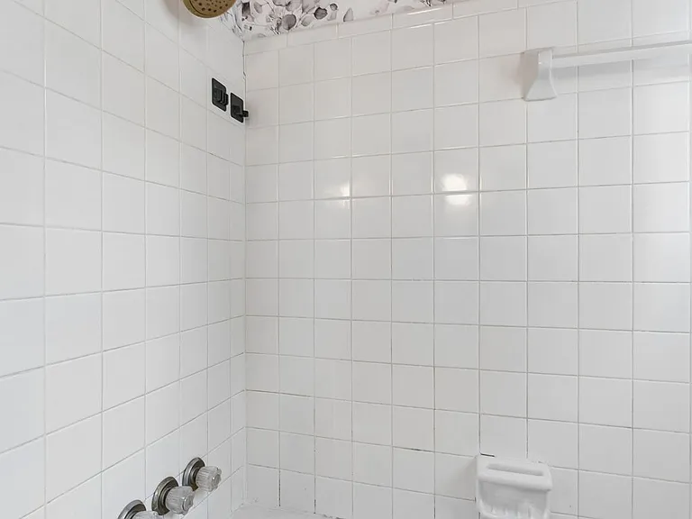 821 Greenwood Ave — Photo 17