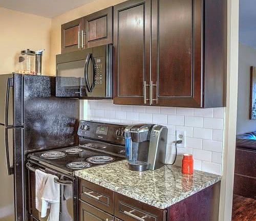 4th image of 551 S Clay Ave #7638979