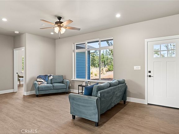 5th image of 450 Stacy Ln