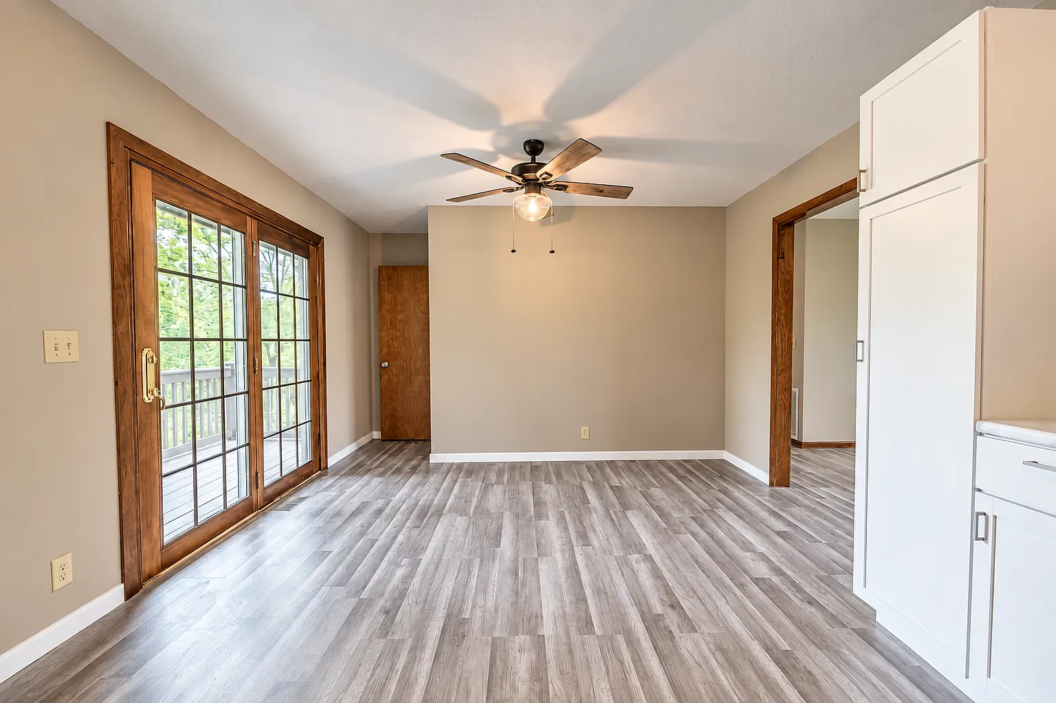 3 bed, 1649 sqft, $2,100 — Photo 3