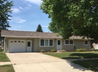 312 Clark Ave, Harvey, ND 58341