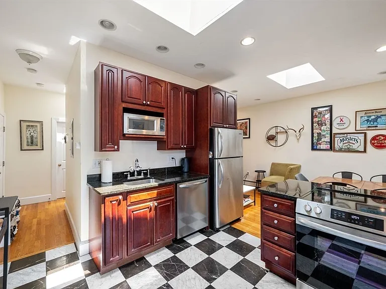 18-20 Marcella St #5 — Photo 7