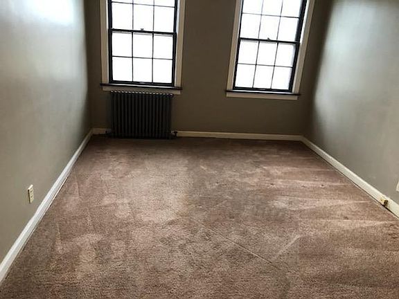 3rd image of 19351 Lakeshore Blvd #61eyhh5mc