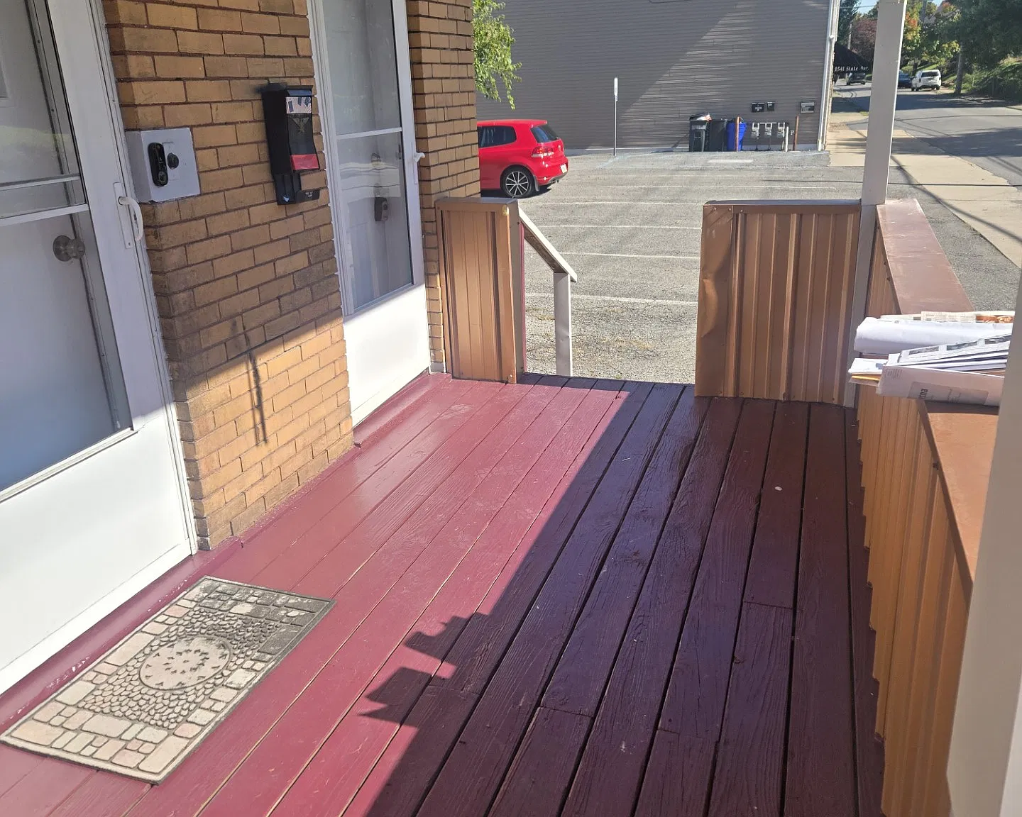 3 bed, 1100 sqft, $1,500 — Photo 1