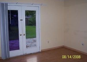 4th image of 2839 W Park Dr