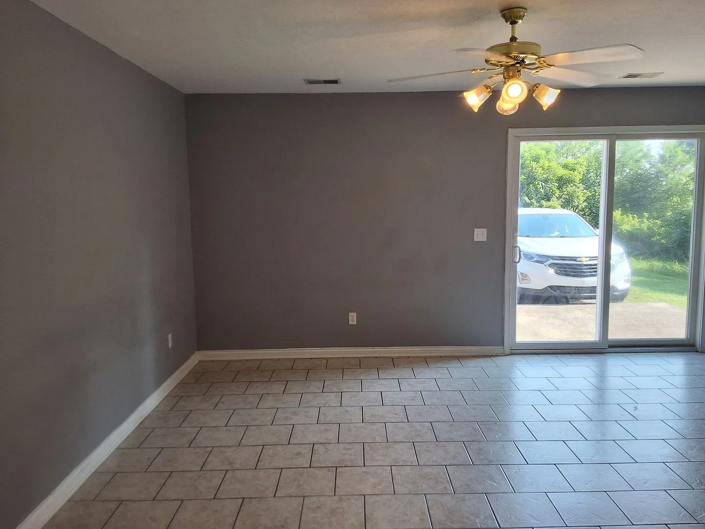 188 Pointer's Court — Photo 2