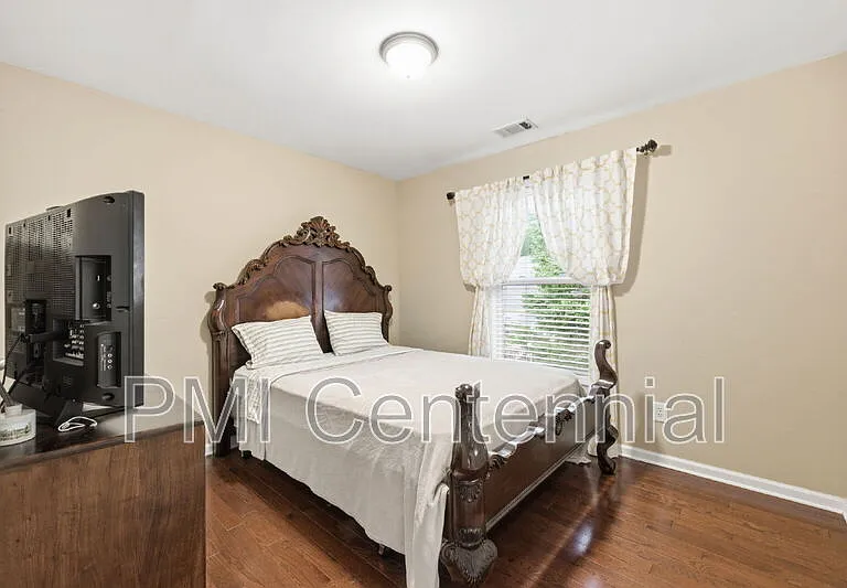 1816 Jameson Cir NE — Photo 20