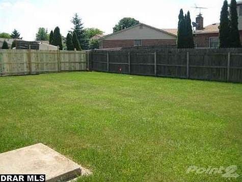 3rd image of 17301 Woodridge Dr