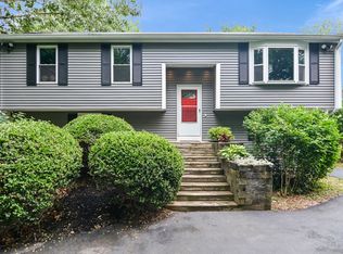 31 Cumberland Ave, Attleboro, MA 02703