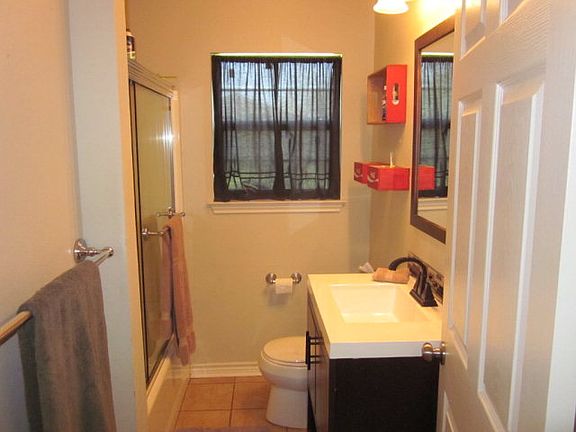 2nd image of 510 Harper St