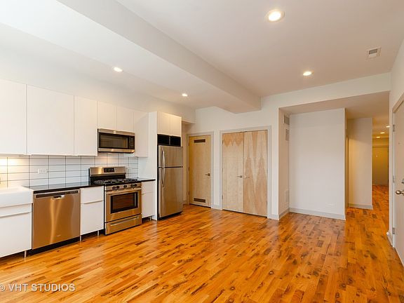 4th image of 4408 S Calumet Ave #3S