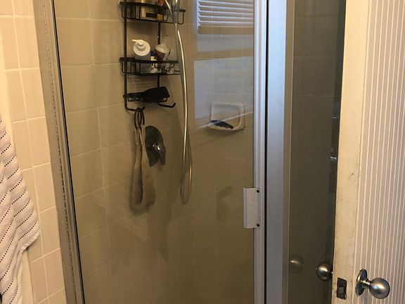 5th image of 109 Chautauqua Blvd #8