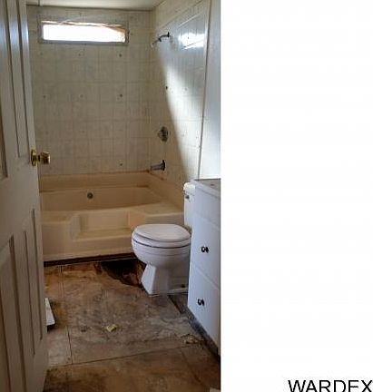3rd image of 2585 E Packard Ave