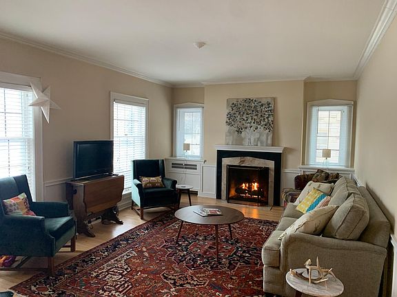 2nd image of 1219 E Kensington Blvd