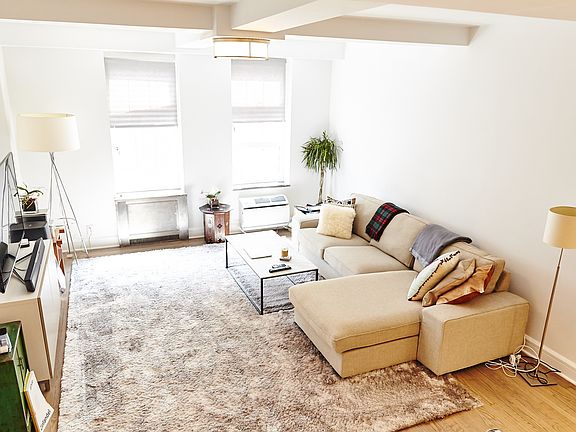 4th image of 4136 70th St
