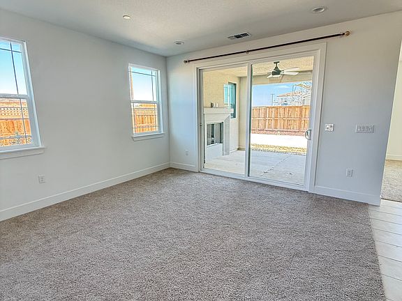 5th image of 3022 Bosworth St