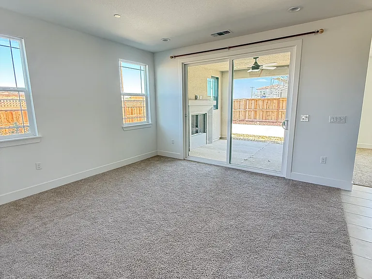 3022 Bosworth St — Photo 5