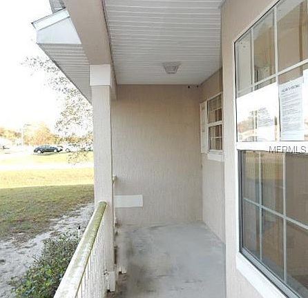 4th image of 302 Erie Ct
