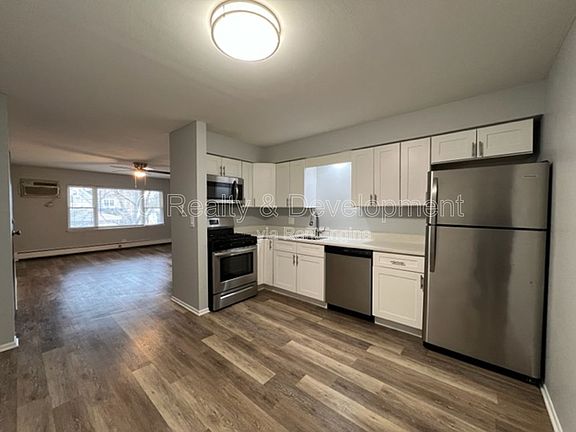 5th image of 316 Warwick Ave #1D