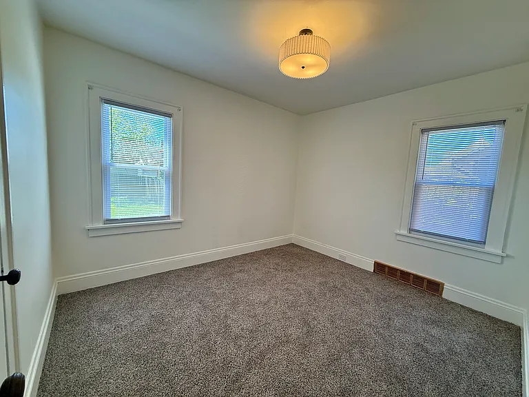 11521 Florian Ave — Photo 12