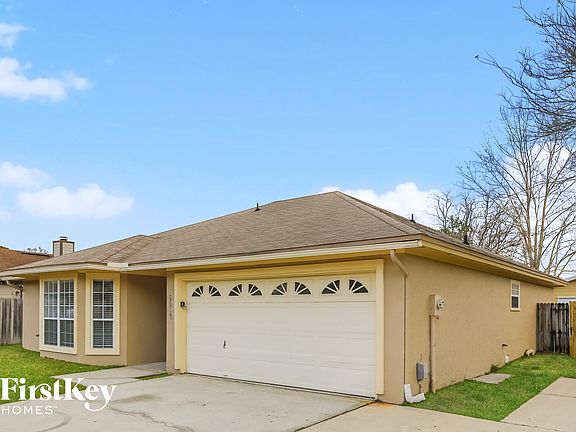 3rd image of 8029 Swamp Flower Dr