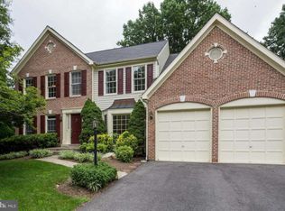 8315 Armetale Ln, Fairfax Station, VA 22039