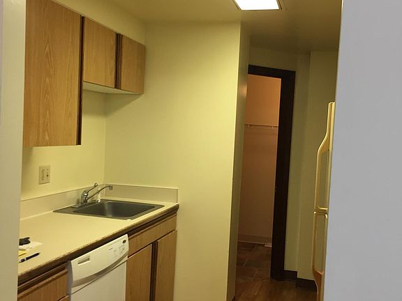 2nd image of 317 Fairmount Ave #G-6